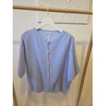 Zacht Pastel Vest met Glitterknopen – Lente Collectie